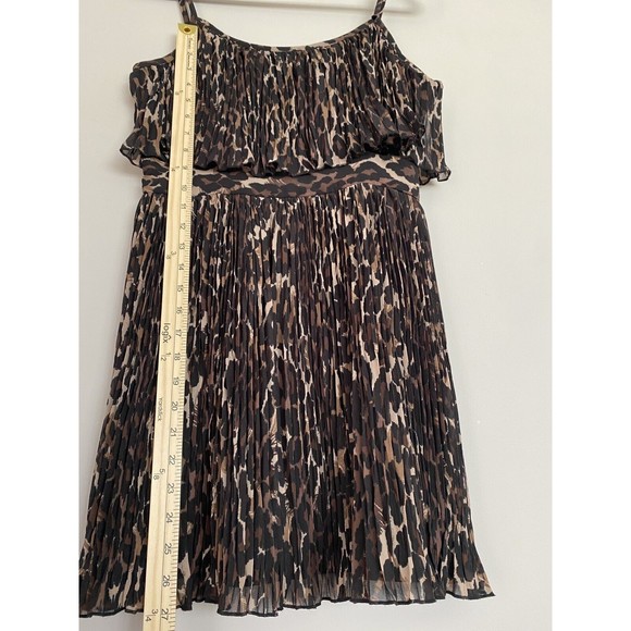 Guess Leopard Print Chiffon Mini Dress - Size 9 - Picture 4 of 9